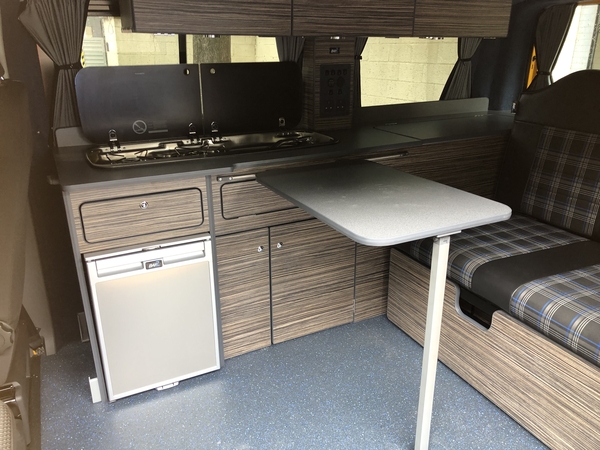 H cooker table back seat